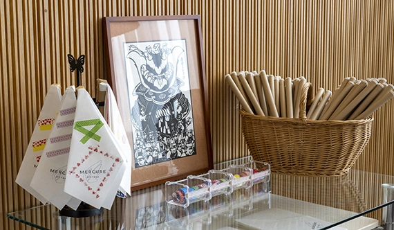 在唐津燒的茶具上體驗點餐