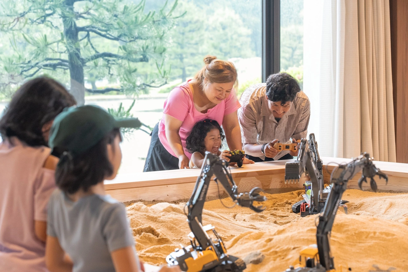 大家都沉迷其中的“沙場主題公園”